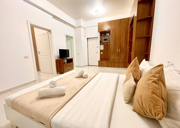 Address 13 - Palace Of Parliament Area Apartament *