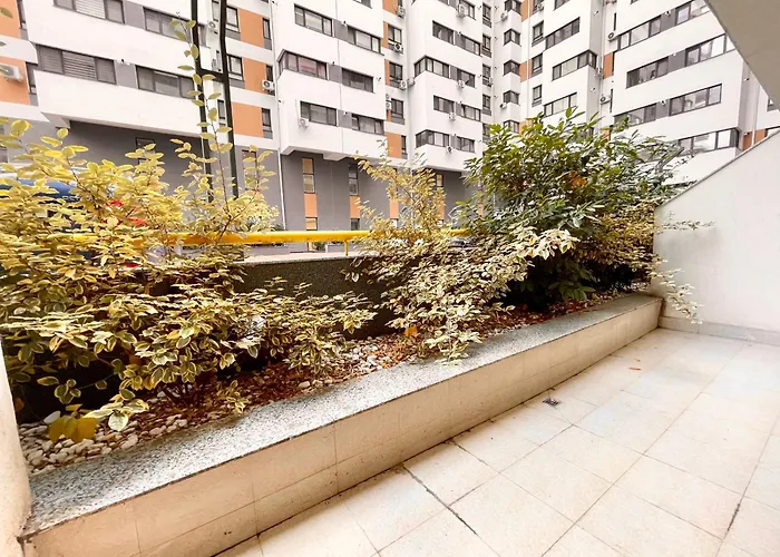 Address 13 - Palace Of Parliament Area Bukarest