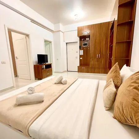 Address 13 - Palace Of Parliament Area דירה *